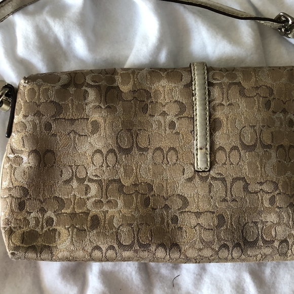 Coach Holiday Clutch - Picture 2 of 3